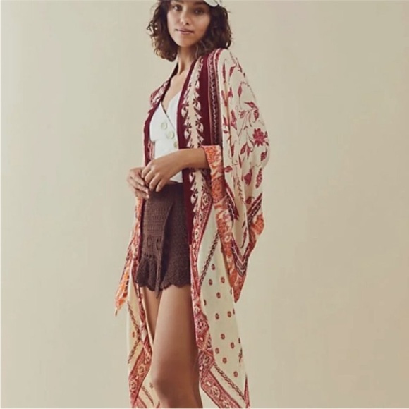 Free People Kiss The Sky Butterfly Kimono Sunrise OS - Picture 5 of 12